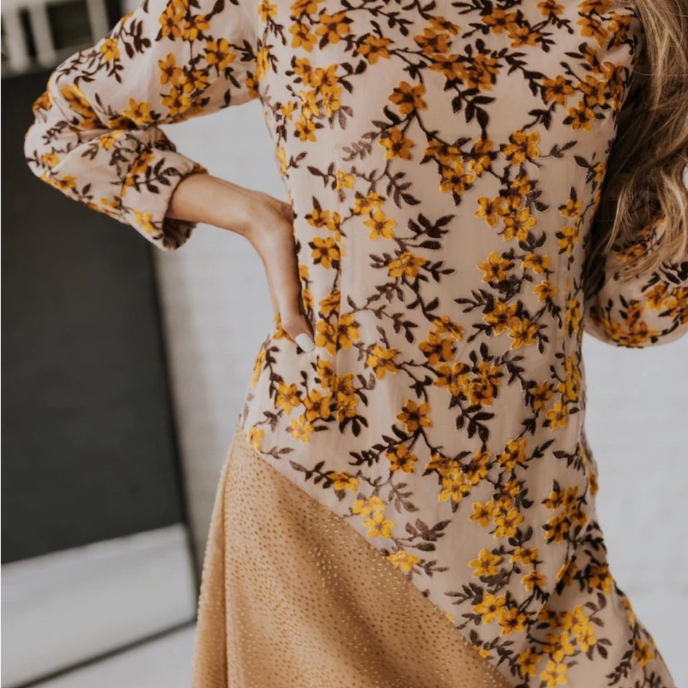 Roolee “Darcy Floral Dress BurlyWood / M”